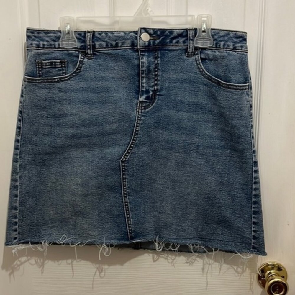 Jean skirt.‎ Size 12.